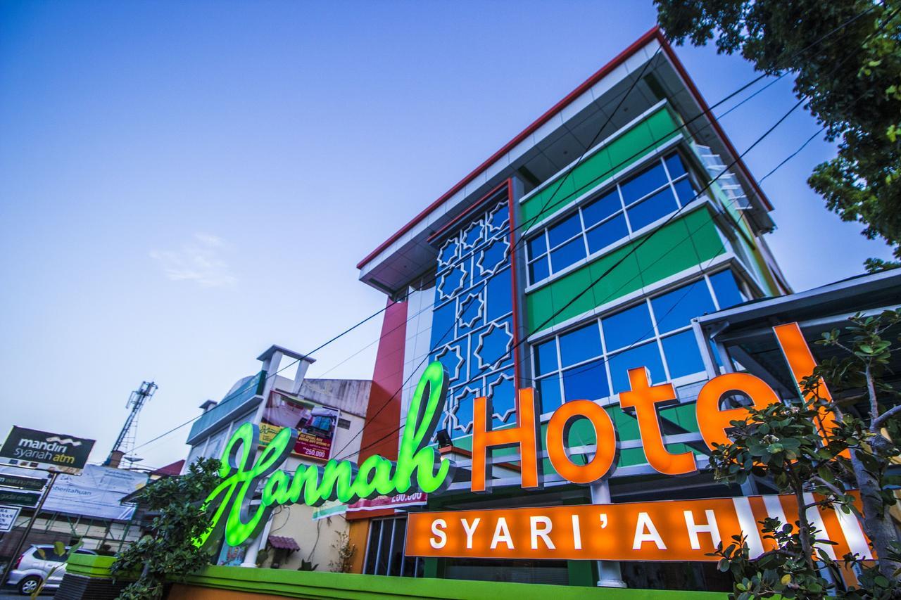 Painan Hannah Hotel Syariah מראה חיצוני תמונה