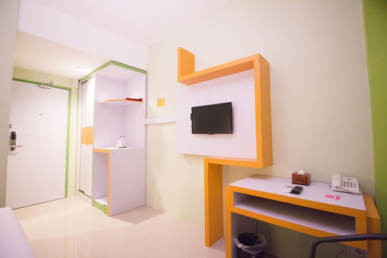 Painan Hannah Hotel Syariah מראה חיצוני תמונה