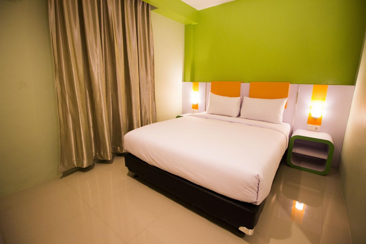 Painan Hannah Hotel Syariah מראה חיצוני תמונה